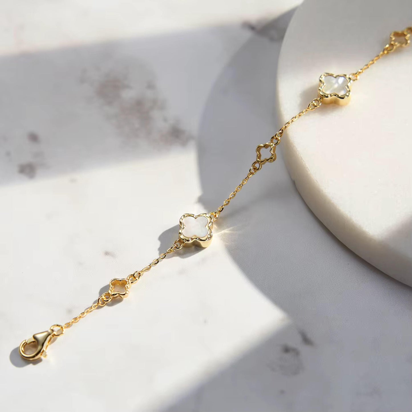 Mother of Pearl 4 Leaft Charm Station Bracelet